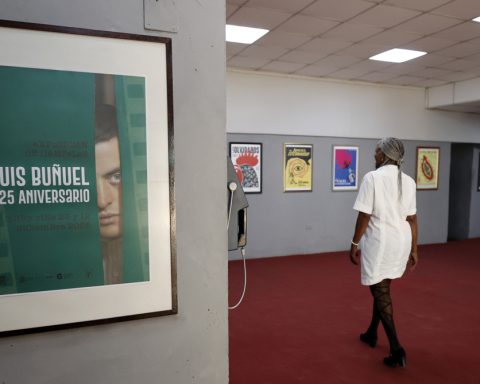 Latin American Film Festival hosts an exhibition of posters by Luis Buñuel for its 125 years