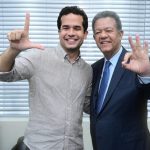 Leonel faces the dilemma of whether to give his candidacy to his son Omar or insist