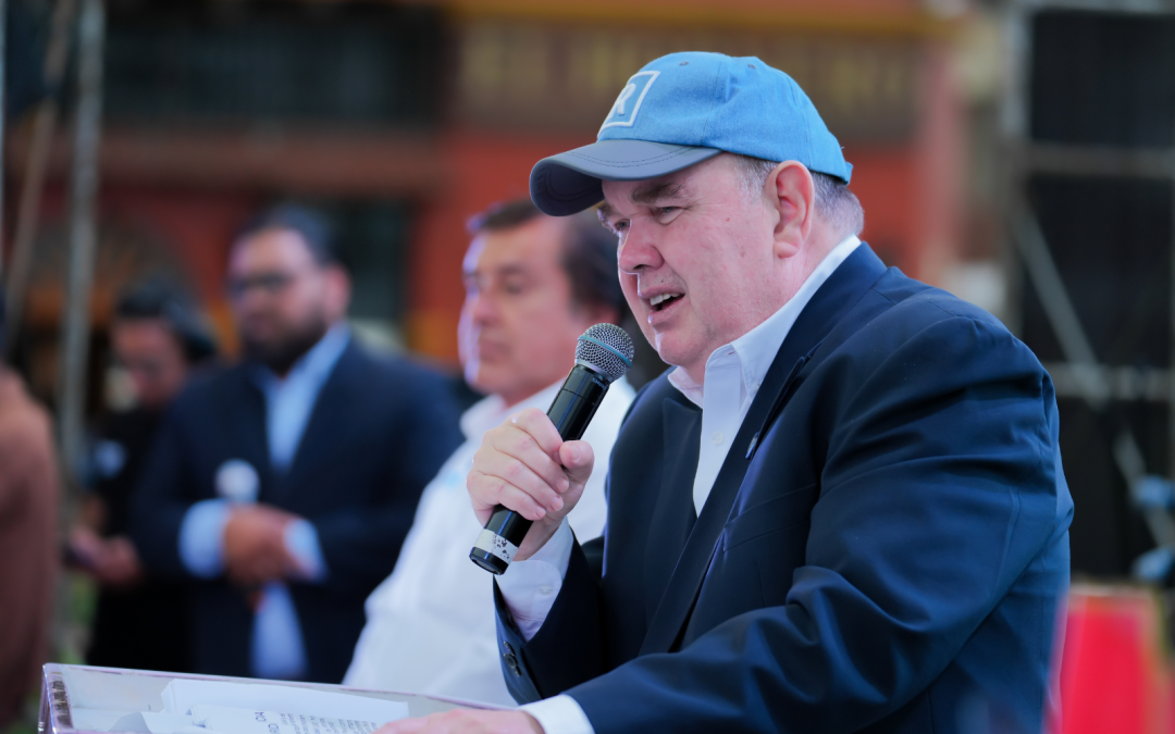 López Aliaga promises to “transform Peru in six months” and announces the shock of 50 laws