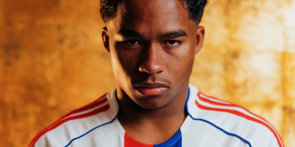 Lyon announce loan signing of striker Endrick