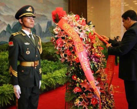 Maduro: Mao Zedong is an inspiration for the country