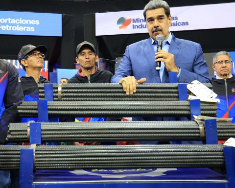 Maduro urges Trump to address his country's social problems