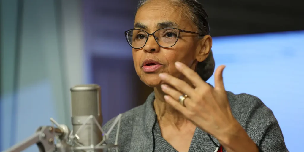 Marina Silva suffers lumbar vertebra fracture