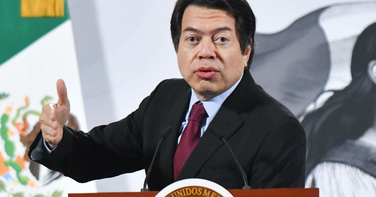 Mario Delgado defends the New Mexican School... after Marx Arriaga's call