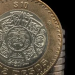 Mexican peso extends its advance to the area below 18 units per dollar