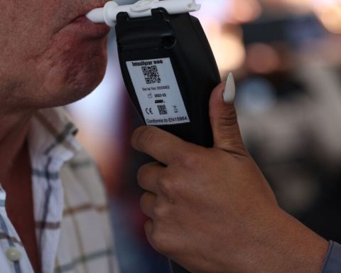 Mexico City starts December program ''Drive Without Alcohol''
