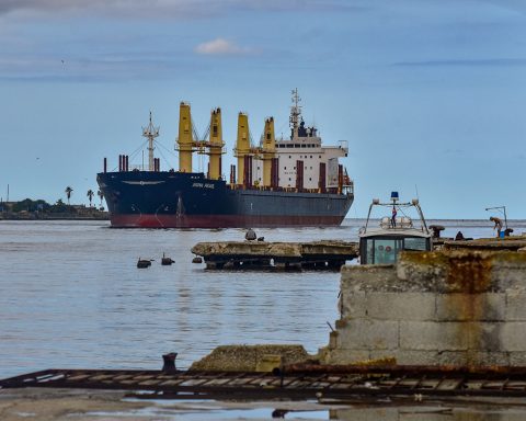 Mexico sends 80 thousand barrels of fuel to Cuba to alleviate blackouts