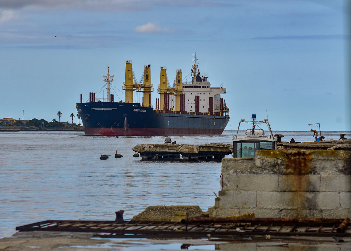 Mexico sends 80 thousand barrels of fuel to Cuba to alleviate blackouts