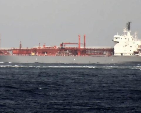 Mexico sends 80,000 barrels of fuel to Cuba, without detailing whether it is a sale or donation