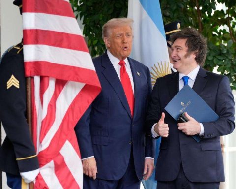 Milei celebrates Trump's aggression and Lula rejects it