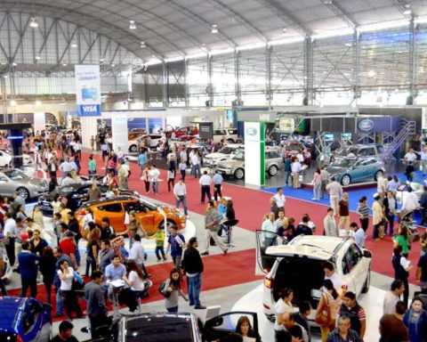 Mining, fishing, construction and commerce boosted the economy in October