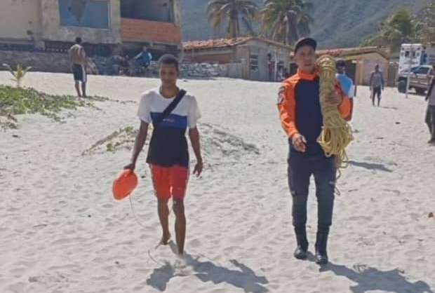 Missing person reported after attempted drowning in Ocumare de la Costa