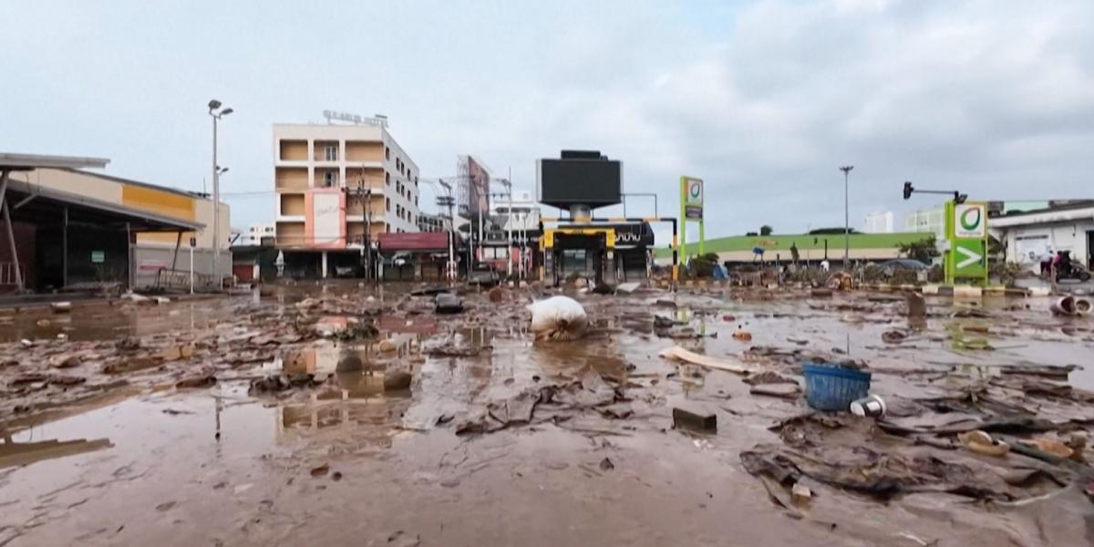 More than a thousand dead after devastating floods in Asia