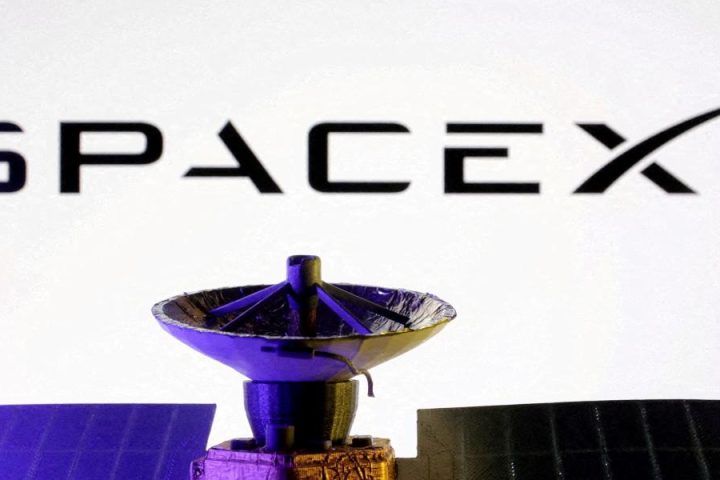 Morgan Stanley is the favorite for SpaceX IPO, due to close ties to Elon Musk: sources