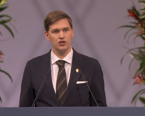 “Mr. Maduro, you must accept the electoral results and resign”: the Nobel demand