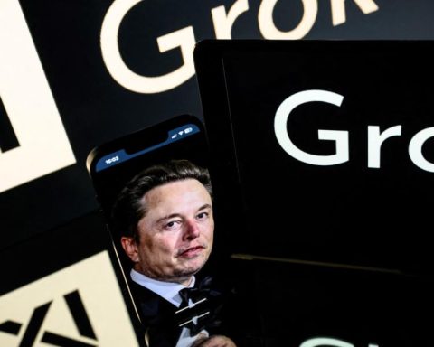 Nayib Bukele and Elon Musk agree to use X's Grok AI in schools in El Salvador