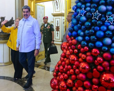 Networks attack Maduro after a Christmas event in Caracas: “While he eats and dances, the people go through hardships”