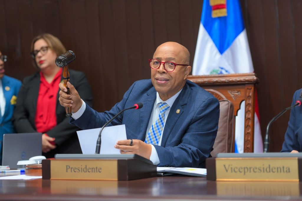 New DNI Law corrects limitations for journalists