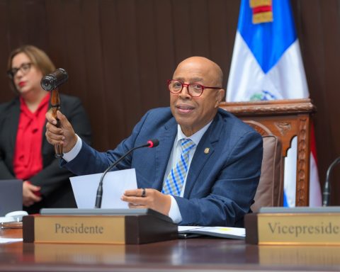 New DNI Law corrects limitations for journalists