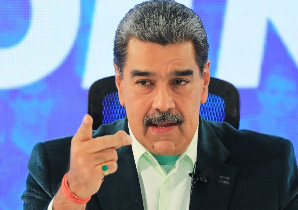 Nicolás Maduro: "Trade will continue here and there of our oil"