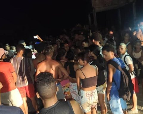 Night protests multiply against blackouts lasting more than 12 hours in Cuba