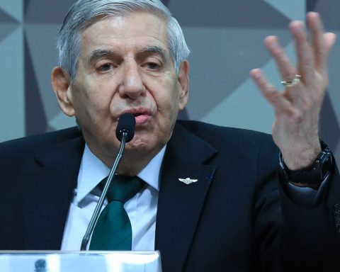 PF asks for more time to complete Augusto Heleno’s expertise