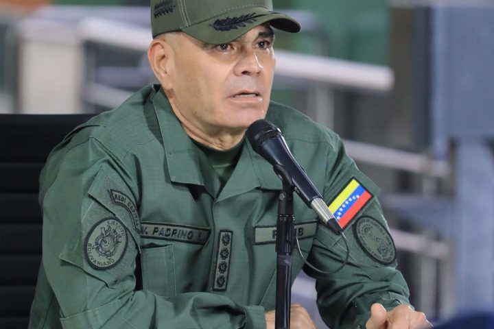 Padrino López: sovereignty cannot exist without freedom