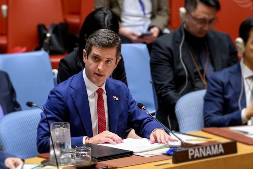 vicecanciller de Panamá, Carlos Hoyos