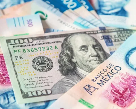 Peso advances against the dollar; wait for the last announcement from Banxico in the year