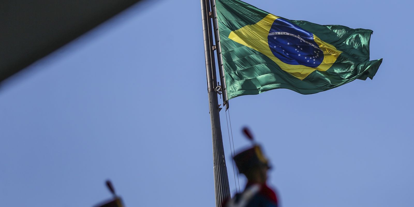 Politicians and authorities celebrate the fall of the Magnitsky Law against Moraes