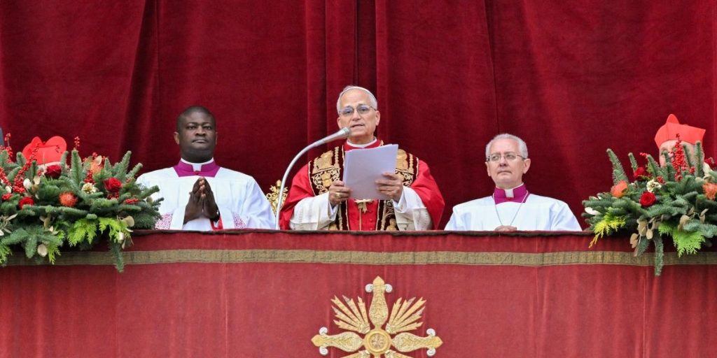 Pope Leo XVI calls for world peace in the 'Urbi et Orbi' blessing; urges political leaders to work for reconciliation