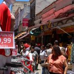 Popular businesses in Rio see intense activity on the eve of Christmas