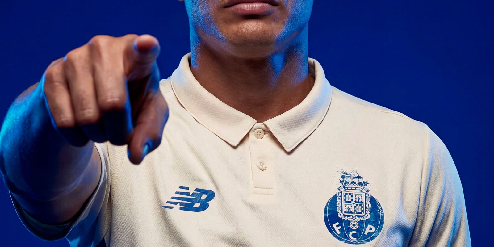 Porto announces signing of Brazilian defender Thiago Silva