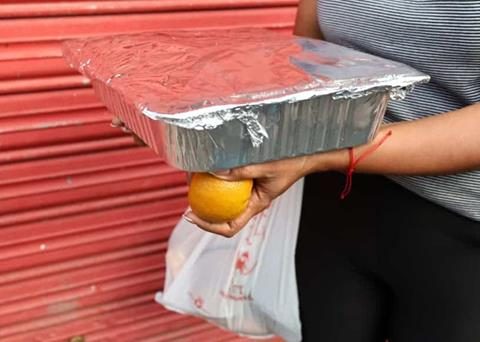 Preparations in capital neighborhoods for Christmas Eve