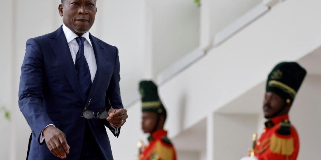 President of Benin assures that the situation is "under control" after attempted coup d'état