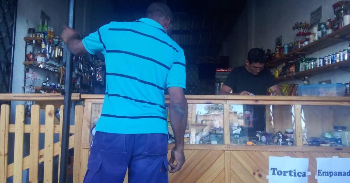 Private businesses live a December under siege in San José de las Lajas
