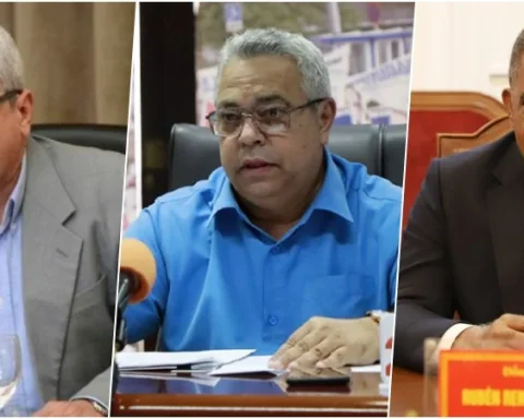 Der izquierda a derecha, Homero Acosta, Ulises Guilarte de Nacimiento y Rubén Remigio Ferro