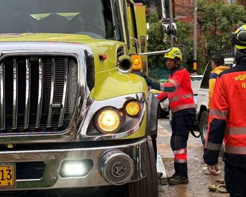 Rains in Medellín leave homes flooded and belongings lost