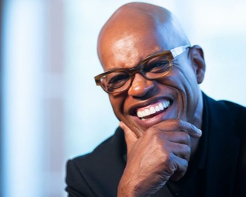 Renowned opera singer Jubilant Sykes stabbed to death in Santa Monica home, son in custody