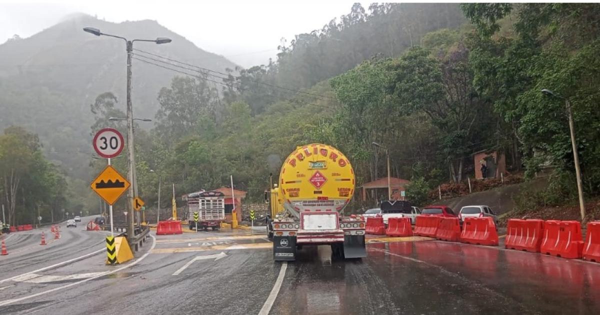 Return plan: reversible on the Vía al Llano from 1:00 pm