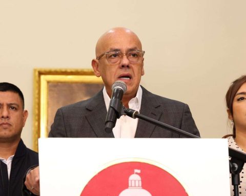 Rodríguez: Venezuelan airspace is the direct responsibility of the Bolivarian Government