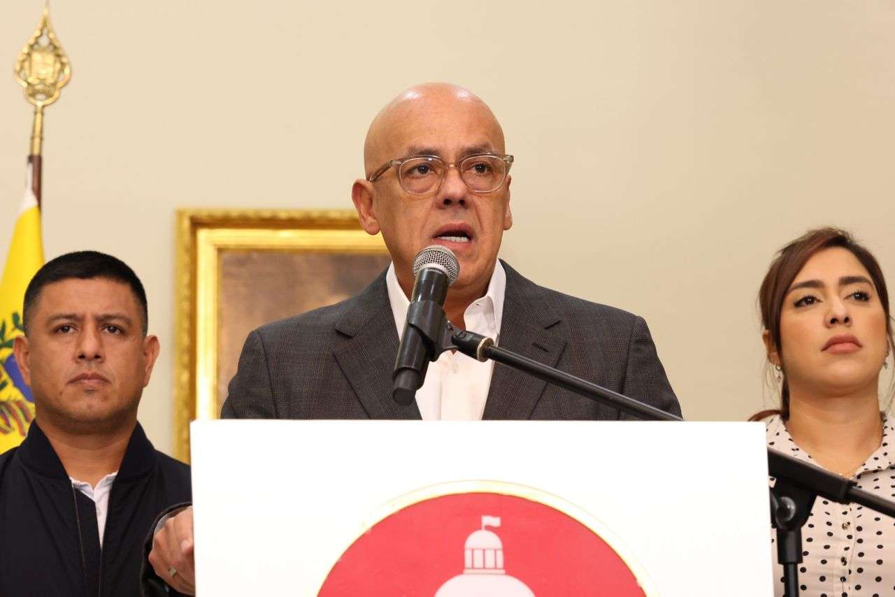 Rodríguez: Venezuelan airspace is the direct responsibility of the Bolivarian Government