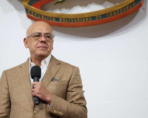 Rodríguez: the ICC is a drag, salaried and slave of the gringos