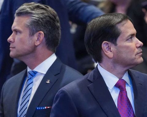 Rubio and Hegseth forced to account before the Senate