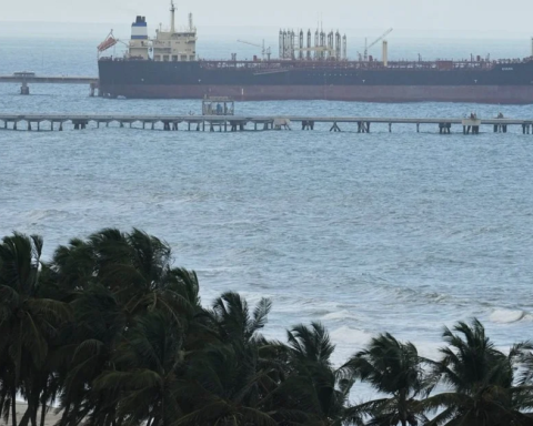 Russia ratifies its support for Venezuela in the face of the United States blockade