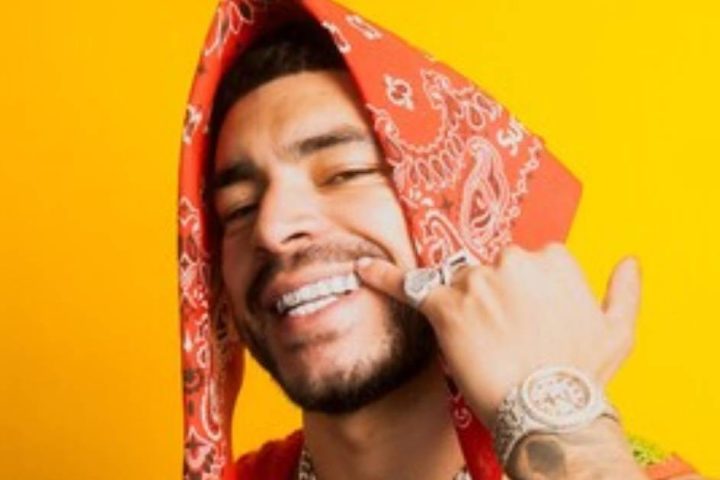 Ryan Castro will bring his music to the Doce de Octubre neighborhood in Medellín