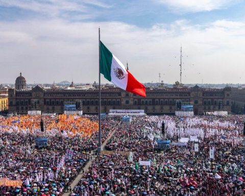 SNTE deploys 45,000 teachers at Sheinbaum rally: "We have to respond to the government"