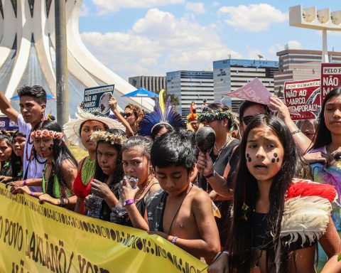 STF has a score of 3 votes to 0 against the time frame