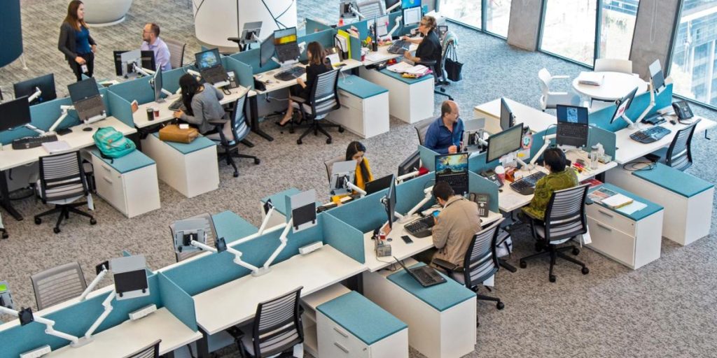 Salaried employment rebounds to 66.5% in November