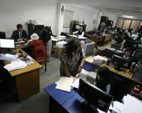 Salaries will increase in the public sector